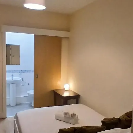 Modern 3bdr Heart Of The Liberties *
